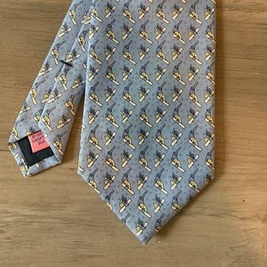NWOT Vineyard Vines Snowboarder Tie